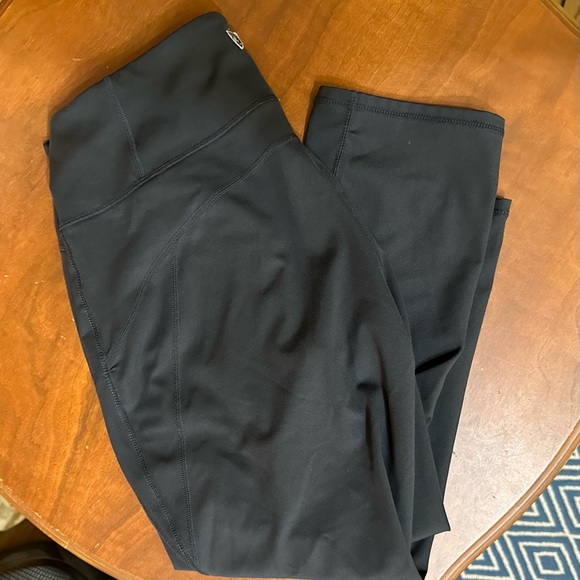 Kuhl black capri hiking tights, medium, great used condition - Picture 5 of 15